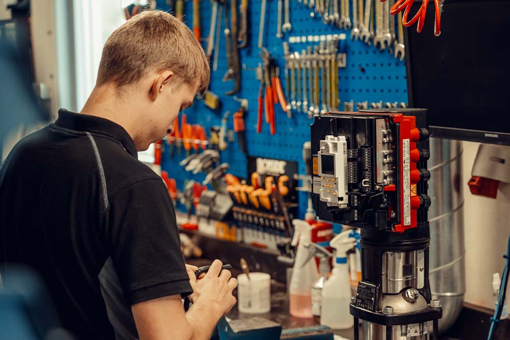 maskin-service-installation-3 Service av Lagafors produkter